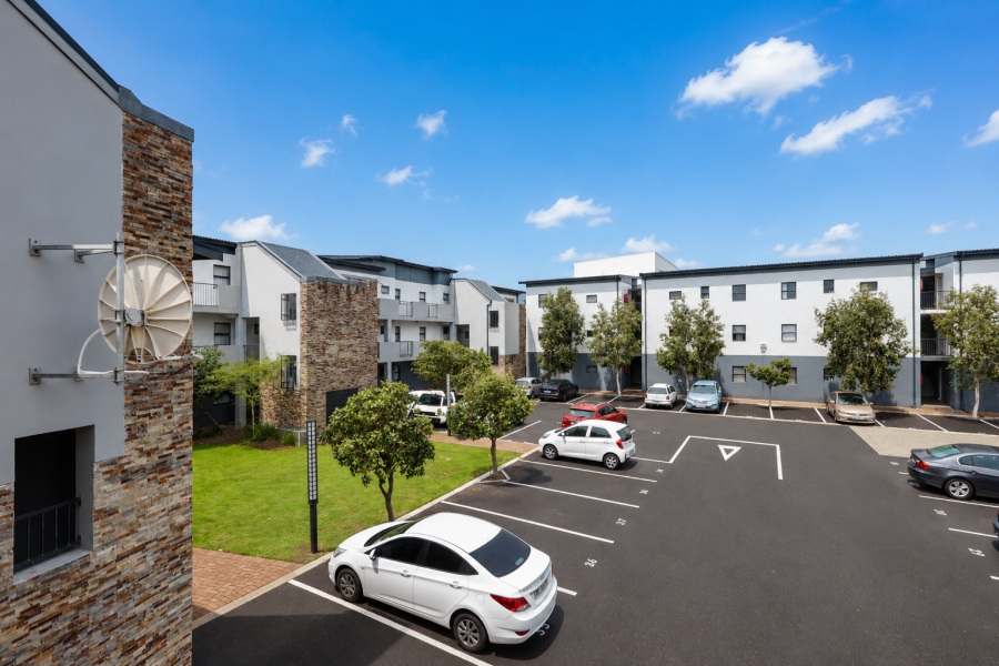 2 Bedroom Property for Sale in Parklands East Western Cape
